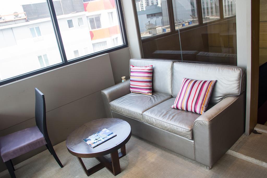 Grand Inn Hotel Bangkok Exterior photo