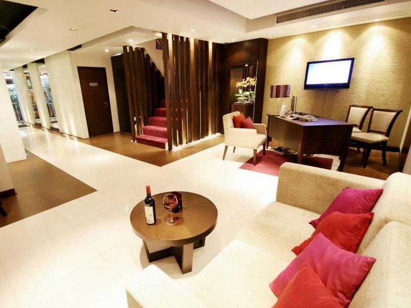 Grand Inn Hotel Bangkok Exterior photo