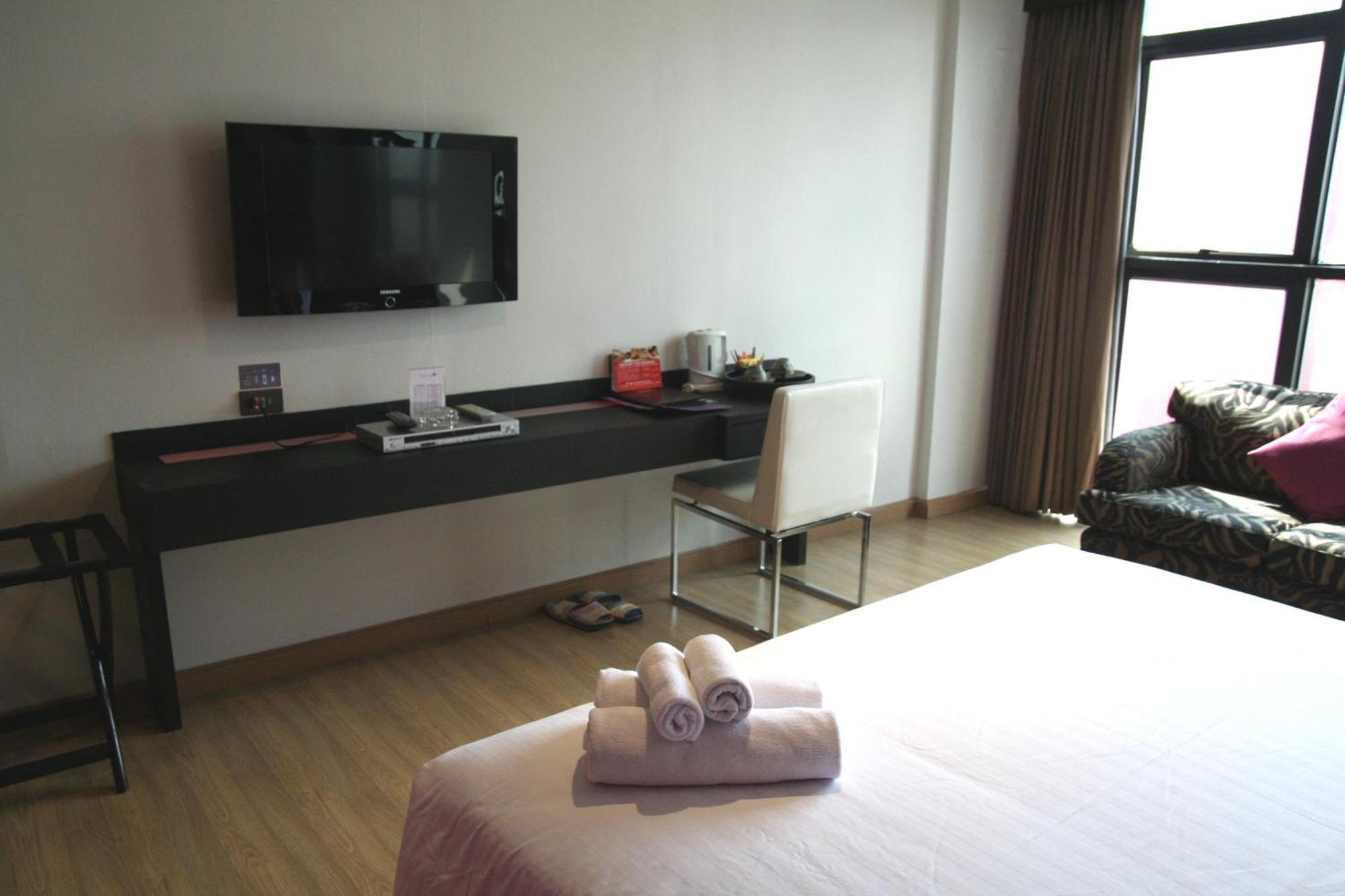 Grand Inn Hotel Bangkok Exterior photo