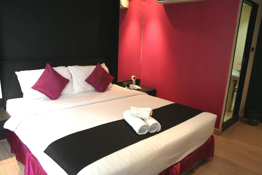 Grand Inn Hotel Bangkok Room photo