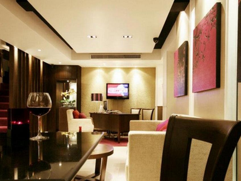 Grand Inn Hotel Bangkok Exterior photo
