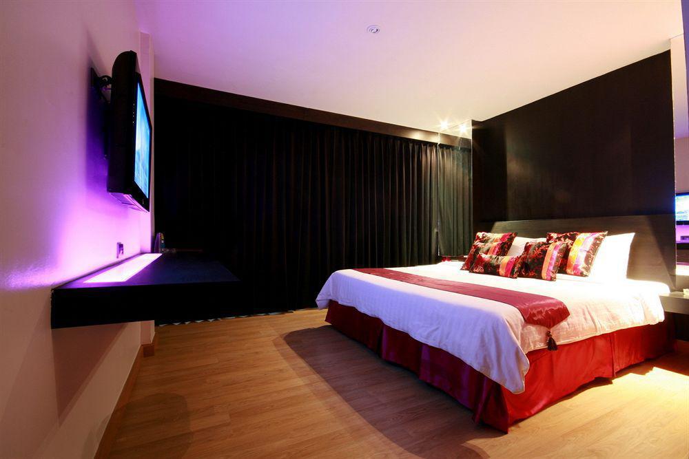 Grand Inn Hotel Bangkok Exterior photo